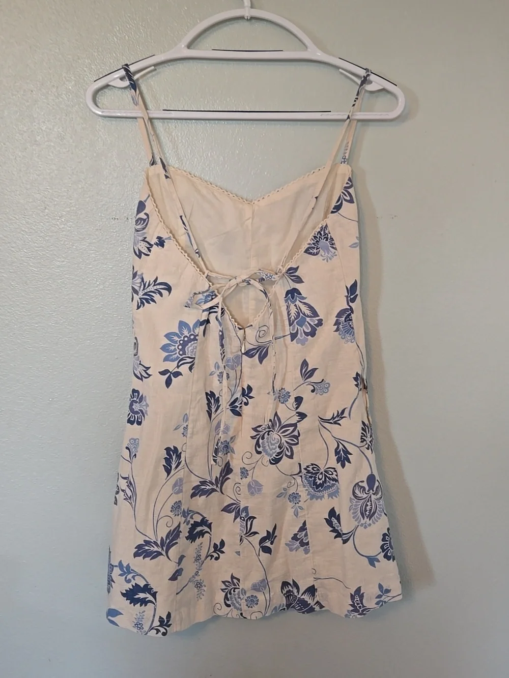 Abercrombie & Fitch | Cream And Blue Floral Linen Blend Mini Dress Size XS - Picture 3 of 10